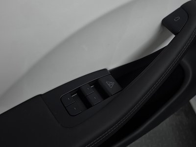 2026 Tesla MODEL 3 缩略图 28