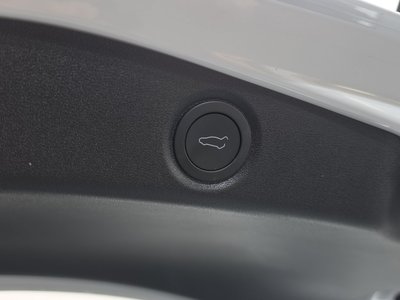 2026 Tesla MODEL 3 缩略图 24