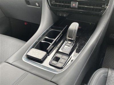 2023 Toyota ALPHARD photo 8