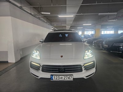 PORSCHE CAYENNE - 1