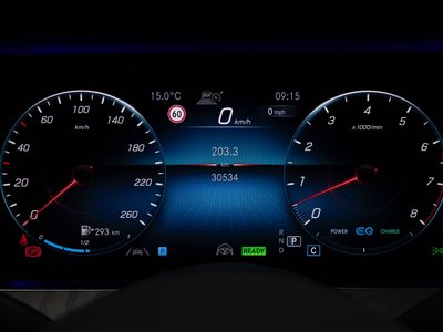 MERCEDES-BENZ E-CLASS - 8