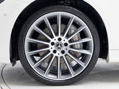 MERCEDES-BENZ E-CLASS - 6