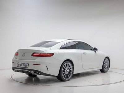 MERCEDES-BENZ E-CLASS - 5