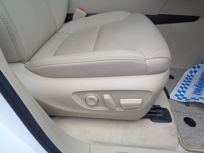 TOYOTA LAND CRUISER - 10