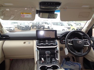 TOYOTA LAND CRUISER - 8