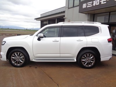 TOYOTA LAND CRUISER - 4