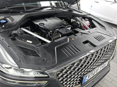 2022 Genesis GV70 photo 7