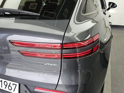 2022 Genesis GV70 photo 10