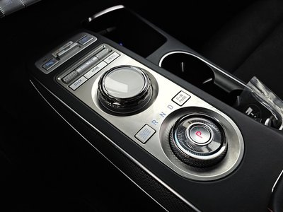 صورة مصغرة 12 لـ 2022 Genesis GV70
