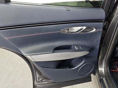 صورة مصغرة 15 لـ 2022 Genesis GV70