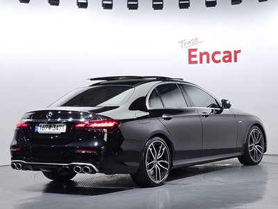 MERCEDES-BENZ E-CLASS - 3