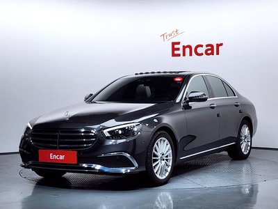 MERCEDES-BENZ E-CLASS - 1