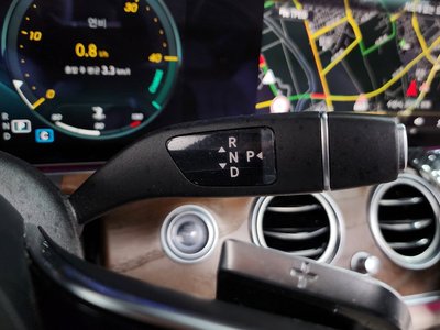 MERCEDES-BENZ E-CLASS - 9