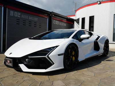 2026 Lamborghini REVUELTO photo 2