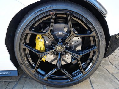 صورة مصغرة 17 لـ 2026 Lamborghini REVUELTO