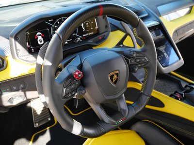 صورة مصغرة 40 لـ 2026 Lamborghini REVUELTO