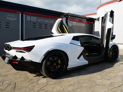 صورة مصغرة 65 لـ 2026 Lamborghini REVUELTO