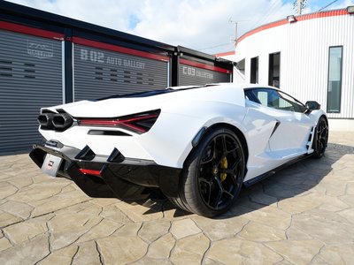 2026 Lamborghini REVUELTO photo 8