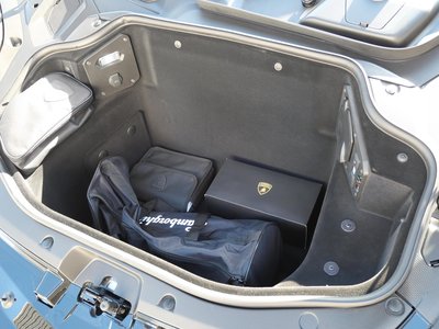 صورة مصغرة 34 لـ 2026 Lamborghini REVUELTO