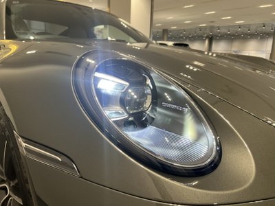 2021 Porsche 911 — миниатюра 17