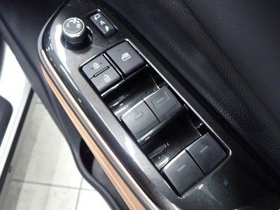 صورة مصغرة 49 لـ 2023 Toyota CROWN SPORT