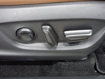 صورة مصغرة 52 لـ 2023 Toyota CROWN SPORT