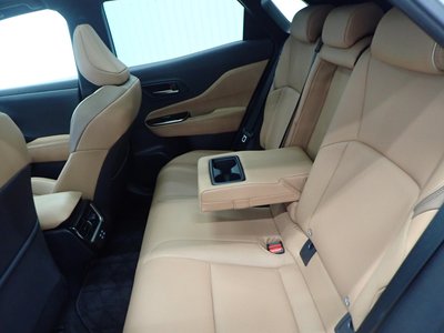 صورة مصغرة 62 لـ 2023 Toyota CROWN SPORT