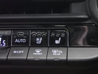 صورة مصغرة 32 لـ 2023 Toyota CROWN SPORT