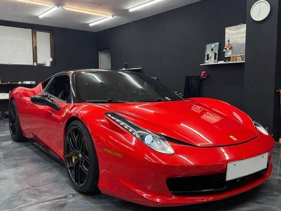 FERRARI 458 - 1