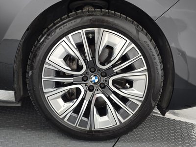 BMW I7 - 8