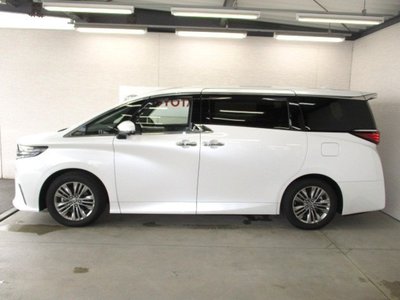 2023 Toyota ALPHARD — фото 3