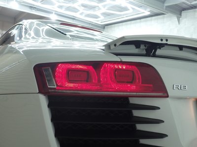 2009 AUDI R8 — фото 15