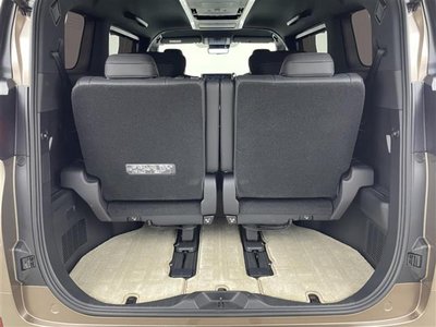 2025 TOYOTA ALPHARD 缩略图 18