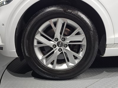 2022 Genesis GV70 photo 6