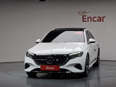 MERCEDES-BENZ E-CLASS - 2