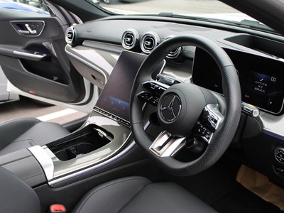 2023 Mercedes-BENZ C-CLASS AMG 照片 8