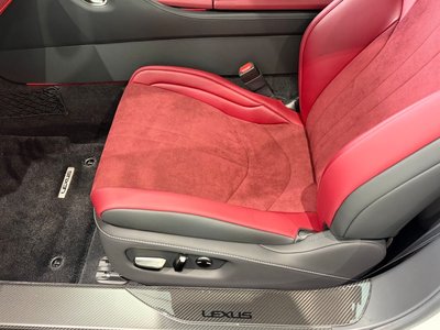 صورة مصغرة 65 لـ 2024 Lexus LC