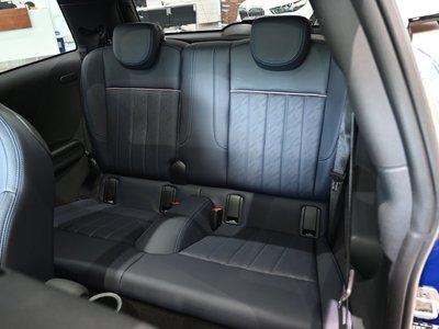 صورة 10 لـ 2025 MINI COOPER S