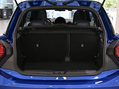 صورة 4 لـ 2025 MINI COOPER S