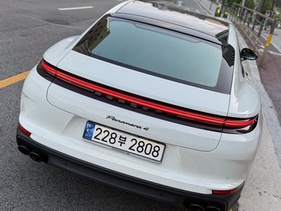 PORSCHE PANAMERA - 7