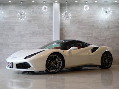 FERRARI 488 - 1