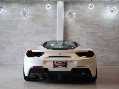 FERRARI 488 - 7