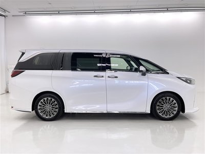 2024 Lexus LM — миниатюра 19