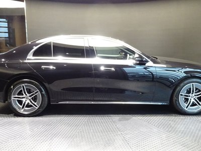 MERCEDES-BENZ E-CLASS - 6