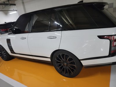 2017 LAND Rover RANGE ROVER photo 2