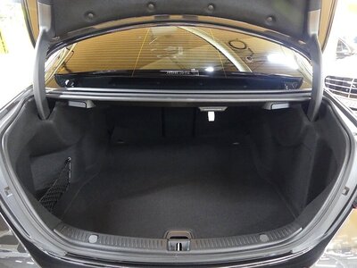 MERCEDES-BENZ E-CLASS - 3