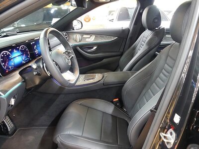 MERCEDES-BENZ E-CLASS - 10