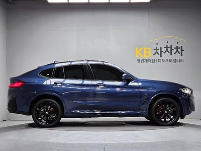 صورة 4 لـ 2025 BMW X4