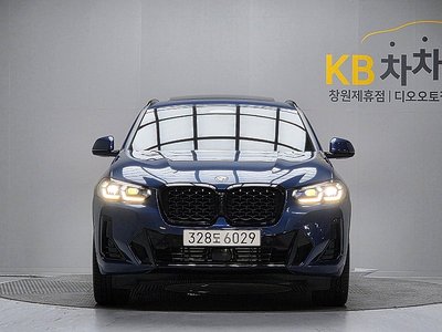 صورة 2 لـ 2025 BMW X4