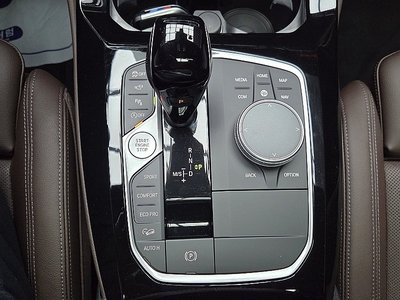 صورة 9 لـ 2025 BMW X4